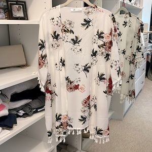 One Size, Cupshe, Open front cover up with tassels. Floral print - never worn!